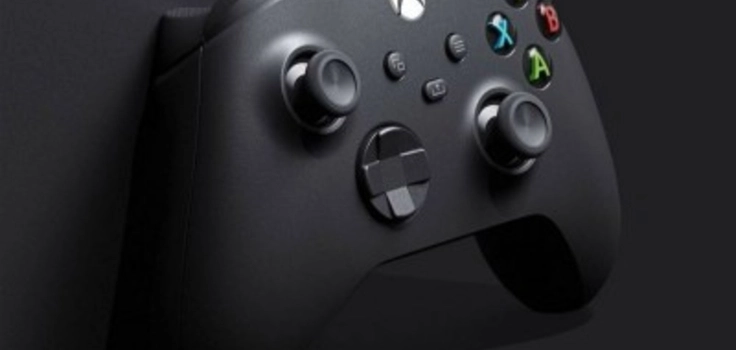 Чёрное и белое. В сеть утекло фото уникального геймпада Xbox Series X