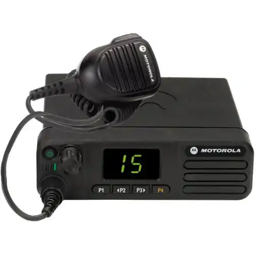 Стационарная рация Motorola DM4400 DM4400 403-470МГц (25Вт)