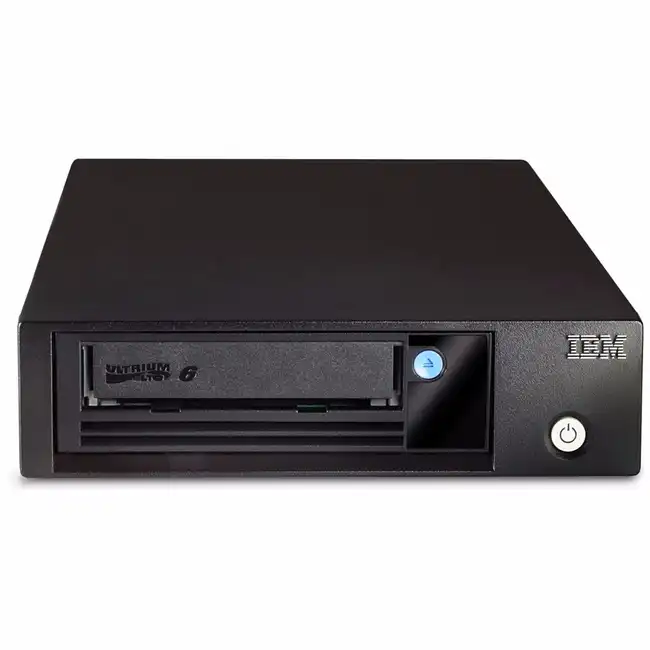 Ленточная СХД Lenovo Ultrium 6 00NA117 (1 слот)