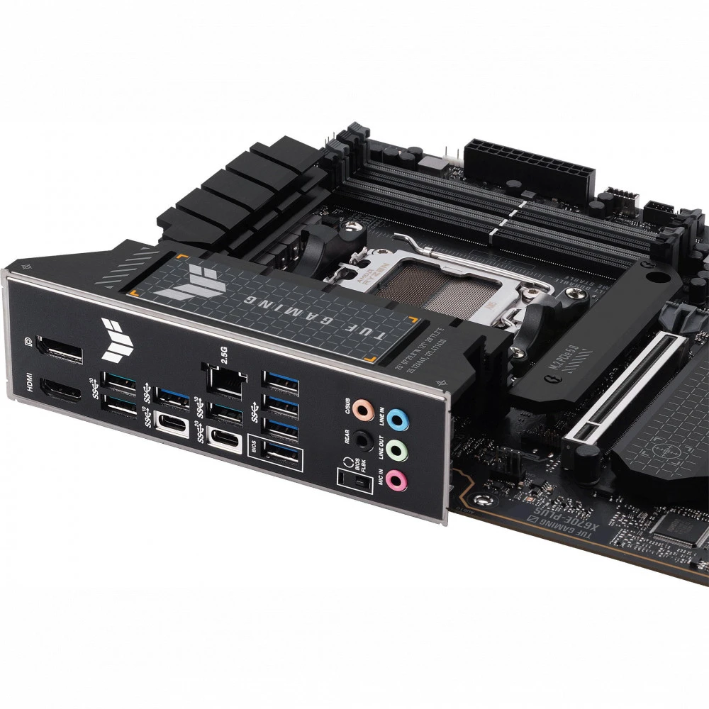 Материнская плата Asus TUF GAMING X670E-PLUS ATX, AMD AM5