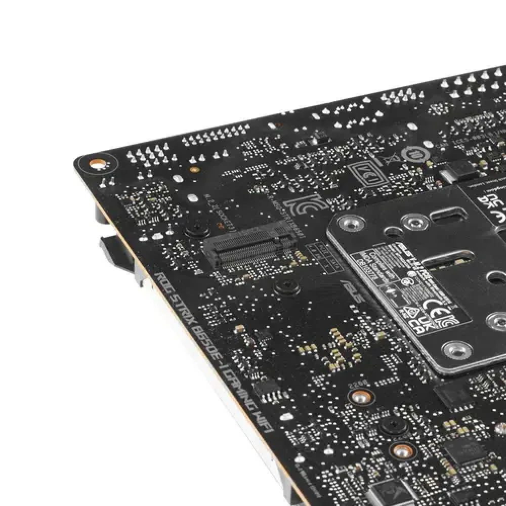 Материнская плата Asus ROG STRIX B650E-I GAMING WIFI Mini-ITX, AMD AM5