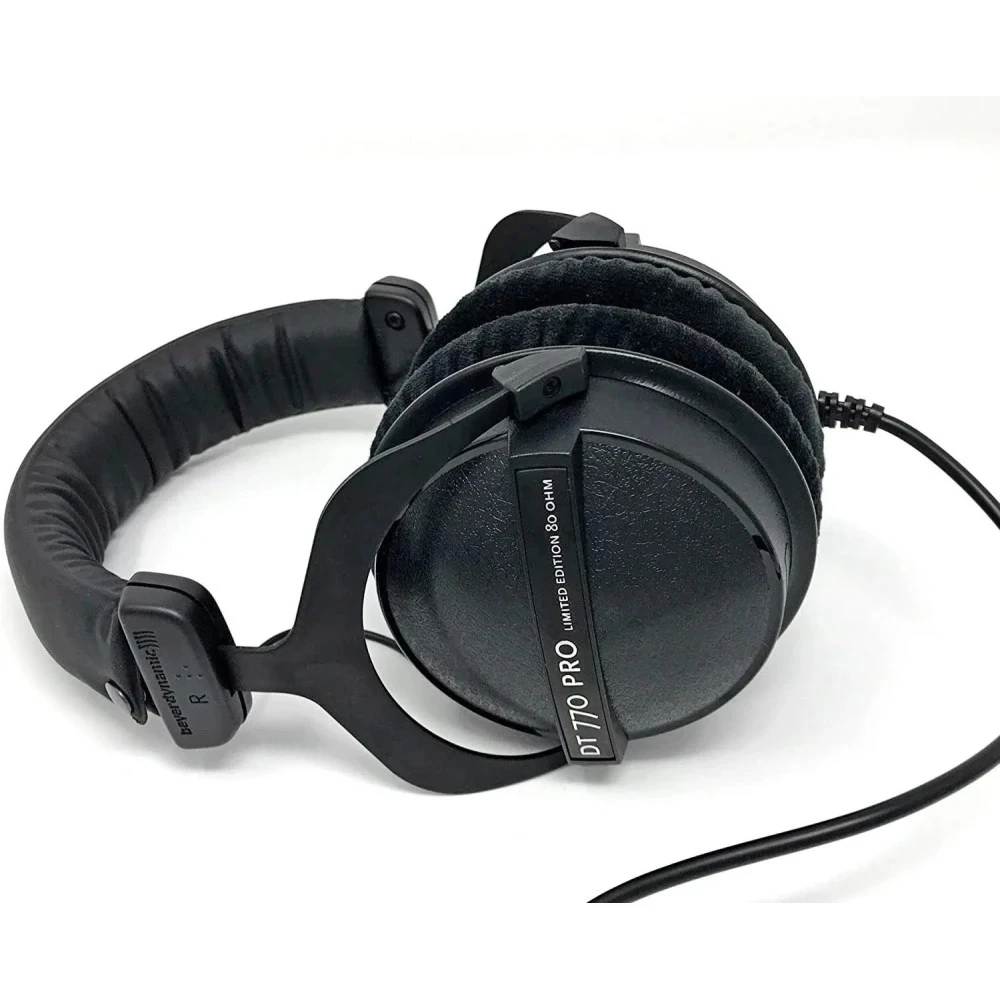 Наушники Beyerdynamic DT 770 Pro Black Limited Edition 80 Ohm DT 770 PRO BLACK EDITION 80 OHMS