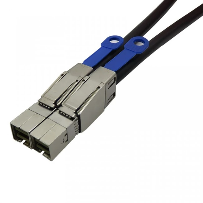 Кабель интерфейсный Lenovo External MiniSAS HD 00YL850 SAS кабель