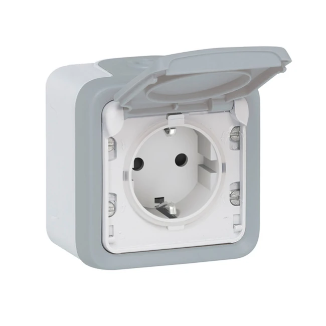 Розетка Legrand 069733