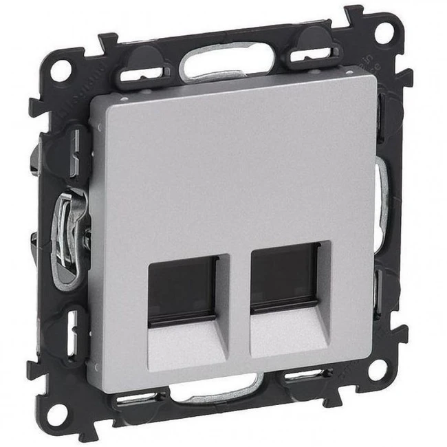 Сетевая розетка Legrand VALENA LIFE 753643