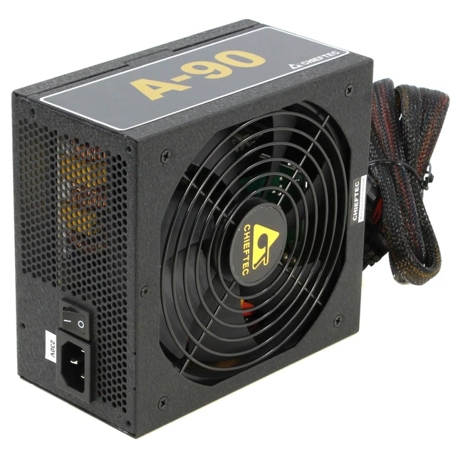 Блок питания Chieftec GDP-650C (650 Вт)