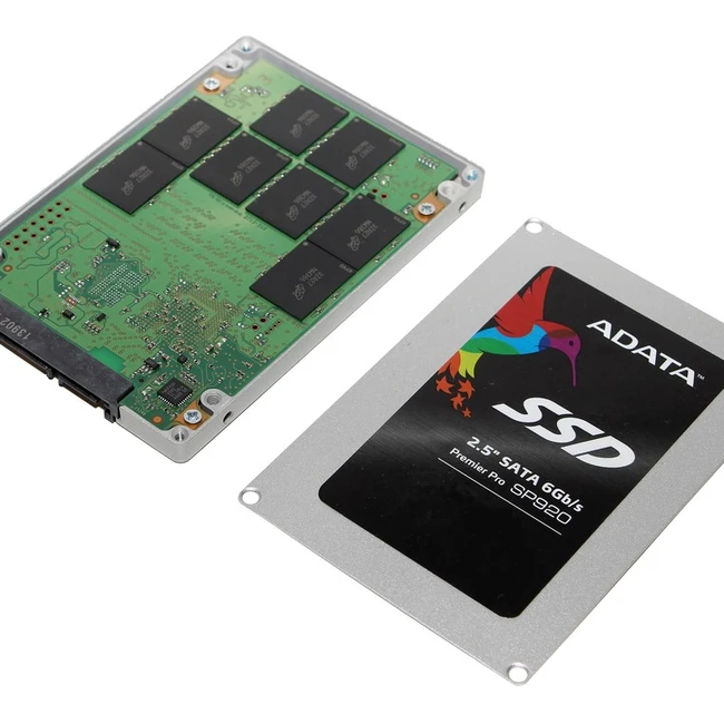 Внутренний жесткий диск A-Data Premier Pro SP920 ASP920SS3-128GM-C (SSD (твердотельные), 128 ГБ, 2.5 дюйма, SATA)