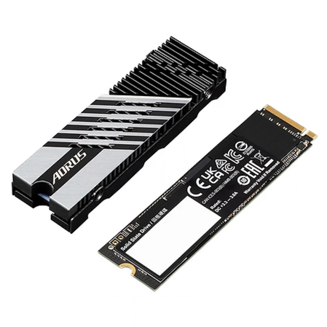 Внутренний жесткий диск Gigabyte Aorus Gen 4 7300 AG4731TB G10 (SSD (твердотельные), 1 ТБ, M.2, PCIe)