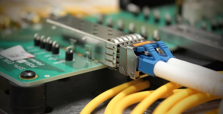 NVIDIA и Cisco представили USFP: новый сетевой интерфейс до 12,8 Тбит/с для ИИ-дата-центров